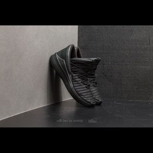 Jordan Flight Luxe BG Size 7Y woman’s 8/8.5